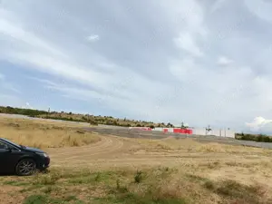 Terenuri intravilane cu utilitati - ideal investitie - imagine 2