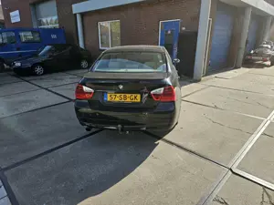 Bmw 320i manual - imagine 5