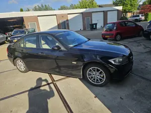 Bmw 320i manual - imagine 4