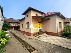 Proprietate cu potențial mixt – locuință și spațiu de lucru în Partoș