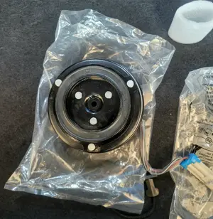 Ambreiaj Magnetic Compresor AC Opel Astra   (fulie Compresor AC) - imagine 2