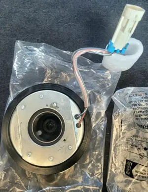 Ambreiaj Magnetic Compresor AC Opel Astra   (fulie Compresor AC) - imagine 3