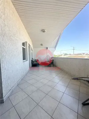 Casa cu Potential Multiplu, Pretabila Pentru Doua Familii sau Business, Chiar la Strada Principala - imagine 13