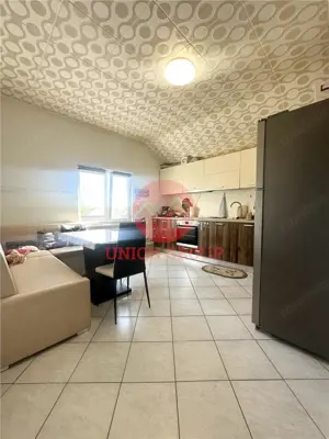 Casa cu Potential Multiplu, Pretabila Pentru Doua Familii sau Business, Chiar la Strada Principala - imagine 4