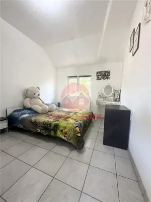 Casa cu Potential Multiplu, Pretabila Pentru Doua Familii sau Business, Chiar la Strada Principala - imagine 7