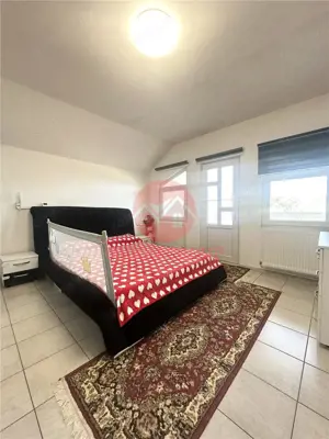 Casa cu Potential Multiplu, Pretabila Pentru Doua Familii sau Business, Chiar la Strada Principala - imagine 5