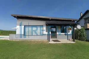 Proprietate pentru investiție cu Piscină în Hemeiuș - imagine 5