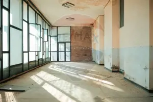 Spațiu industrial de 1,970 - imagine 14