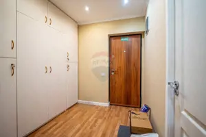 Apartament de Lux | Curte Privată, Garaj | Priveliște Superbă |Sinaia - imagine 12