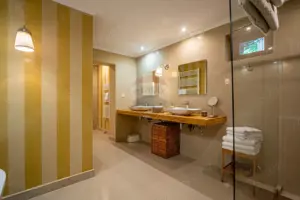 Apartament de Lux | Curte Privată, Garaj | Priveliște Superbă |Sinaia - imagine 10