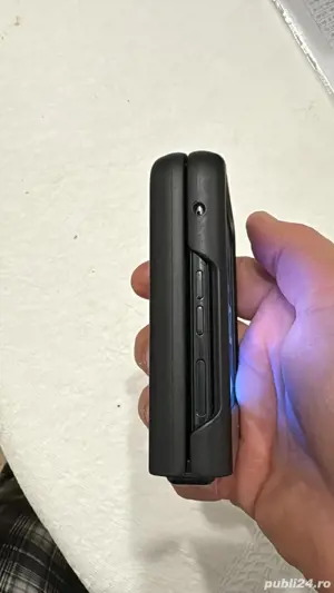 Telefon Motorola Raz 40 Black - imagine 2