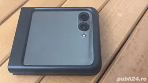 Telefon Motorola Raz 40 Black - imagine 3