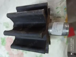 Aerisitoare rezervoare și propela (rotor din  cauciuc) pentru pompa lichide alimentare. - imagine 5