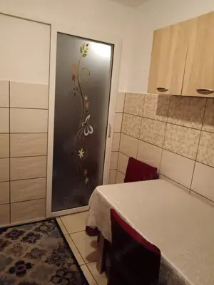Închiriez apartament 2 camere