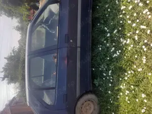 Vand peugeut merge foarte bine porneste la cheie doar caldura facuta ca nu merge