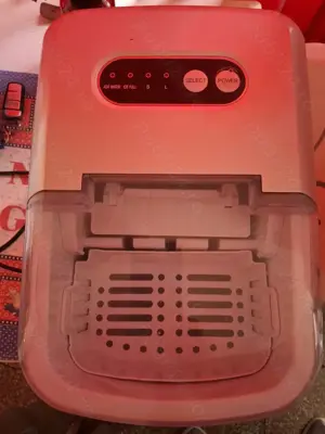 Mașina de făcut gheață  - imagine 5