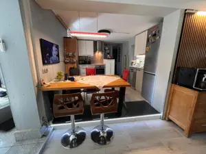 Lugoj,  Vila de Vis Cu Piscina, 440 Mp. Construiti, 820 Mp. Teren - imagine 8