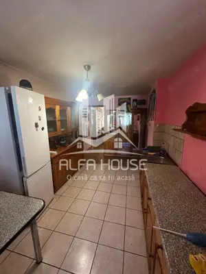 Vand 4 camere Decomandat zona Micro 4 Govandari  - imagine 9