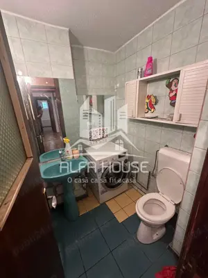 Vand 4 camere Decomandat zona Micro 4 Govandari  - imagine 16