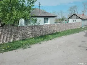 Vand casa 22 000 euro negociabil.