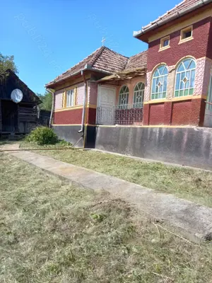 Vand casă cu teren intravilan  - imagine 4 Vand casă cu teren intravilan  - imagine 4