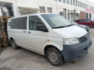 VW T5 2006  8+1 - imagine 3 VW T5 2006  8+1 - imagine 3