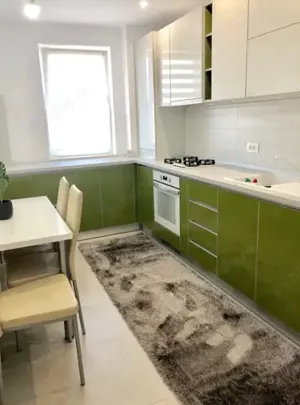 in centru ofer Chirie Apartament 2 camere pe Strada Unirii  