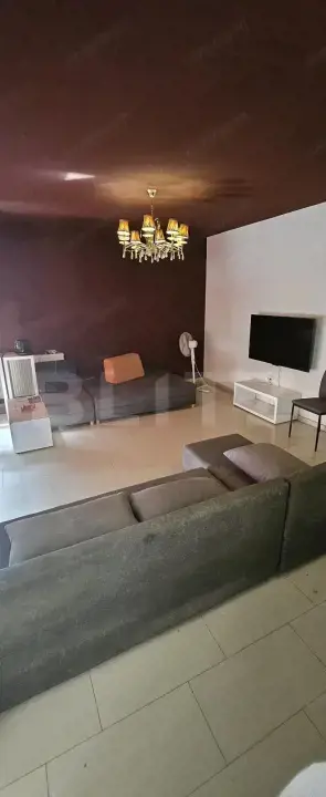 Apartament semidecomandat, 51 mp utili, cu gradina, zona Eroilor