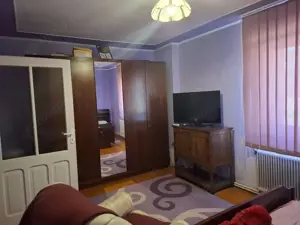 Proprietate mixtă de vânzare în Nădlac – Casă modernă + hală/grajd + teren mare - imagine 19