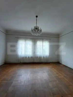 Casa renovabila, 6 camere in zona Centrala