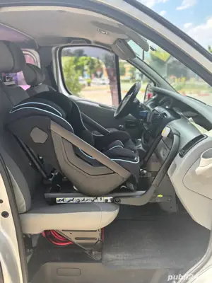 Opel Vivaro 8+1 - imagine 9