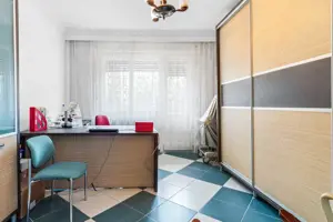 Vilă tip bloc 12 camere, 2 garaje 2 boxe zona Tomis 1 Flămânda - imagine 5