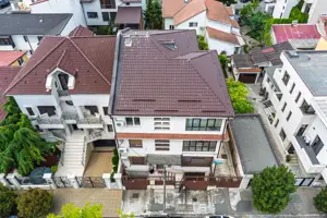 Vilă tip bloc 12 camere, 2 garaje 2 boxe zona Tomis 1 Flămânda - imagine 2