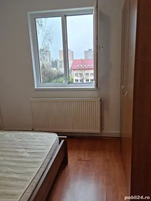 proprietar vand apartament 3 camere semidecomandat ,mobilat, utilat - imagine 6