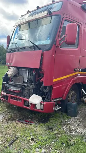 Vand-Dezmembrez VOLVO FH 12