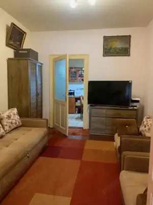 Vand casa situata central , str.L.Rebreanu , langa parcul din strand - imagine 5