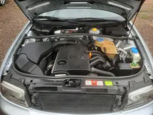 Audi A4 1.6, climatronic, mașină de colecție - imagine 16 Audi A4 1.6, climatronic, mașină de colecție - imagine 16