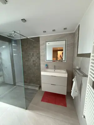 Casa individuala cu 8 camere teren de 832 mp zona Girocului - imagine 16