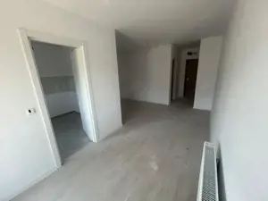 Garsoniera cu Gradina / Hils Republica / 500 m  Metrou / Comision 0% 