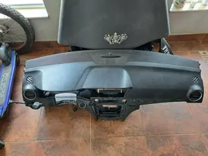 Vând plansa bord Mercedes C class, w204 facelift,  2007-2014 din dezmembrări  - imagine 3
