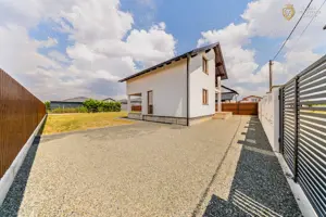 Vila  moderna noua de vanzare in Sanleani - imagine 2