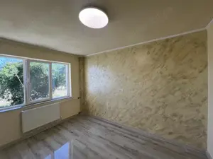 Garsoniera de vanzare zona CET, etaj 1, RENOVATA