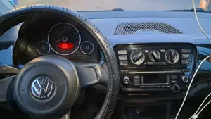 Volkswagen UP 1.0 Vand Schimb cu automata - imagine 2