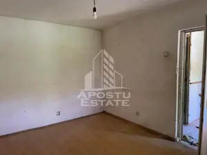 Casa cu etaj Ronat tren 750 mp - imagine 2