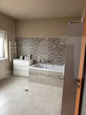 Casă spațioasă, de vanzare, cu 4 camere, 120 mp, zona Selgros - imagine 10