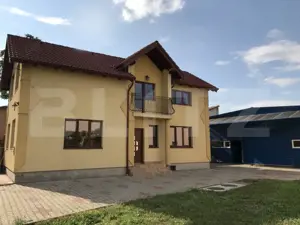Casa nemobilat pentru birouri, hala 10 parcări, zona Marasti