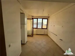 Apartament 3 camere - central - vanzare - Braila - imagine 3