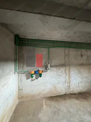 Casa la rosu in Peris - imagine 14