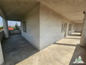 Vila spatioasa 525metri totali de inchiriat in centru Bolintin-Deal - imagine 9