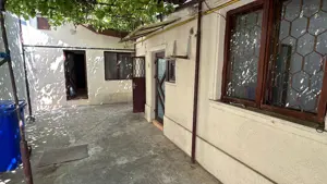 Casă de închiriat în zona Faleza Nord